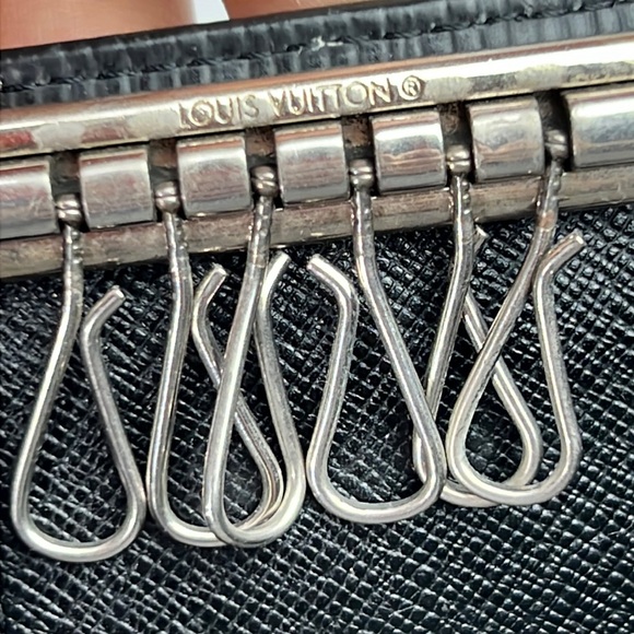 Auth. LV Louis Vuitton Black Epi Multicles 6 Key Ring Hoop Wallet unisex - Picture 13 of 17